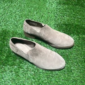 Tom’s ankle boots 7.5